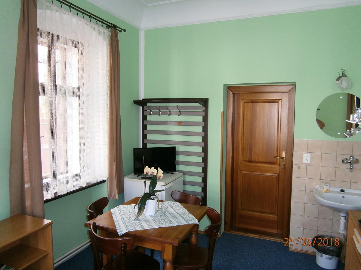 Česká Kamenice Penzion Koudela מראה חיצוני תמונה